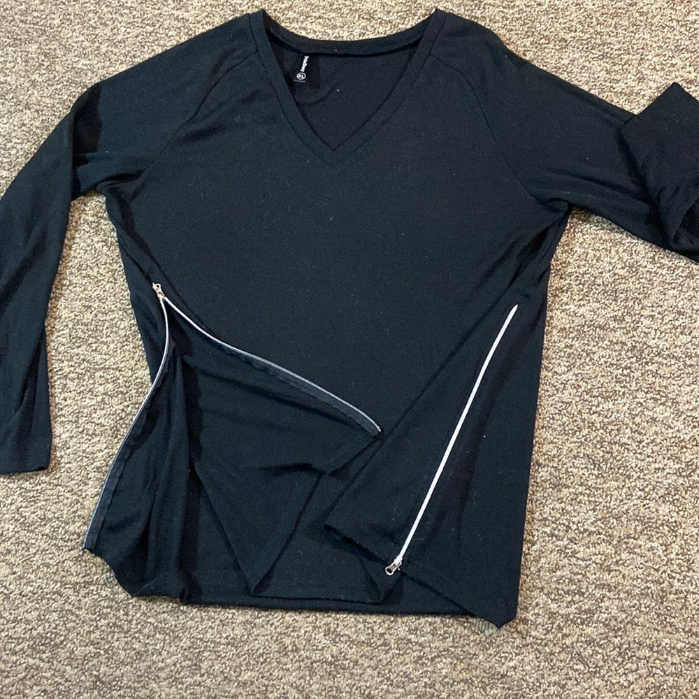 PrinStory Black V-Neck Women's Top Blouse Size XL
